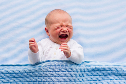 Ein häufig schreiendes Baby kann sehr anstrengend sein, aber nicht immer muß ein Problem bestehen.